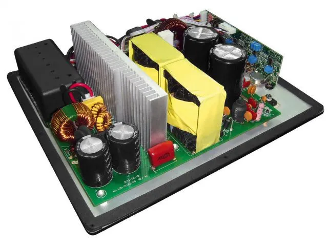 Aktívny modul subwooferu Monacor SAM-500D (2)