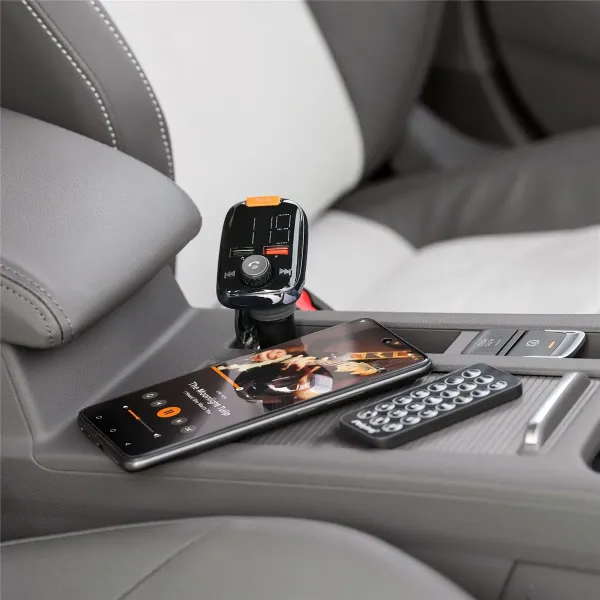 AUDIO FM MP3 vysielač URZ0465-3 s bluetooth (2xUSB) + DO (7)